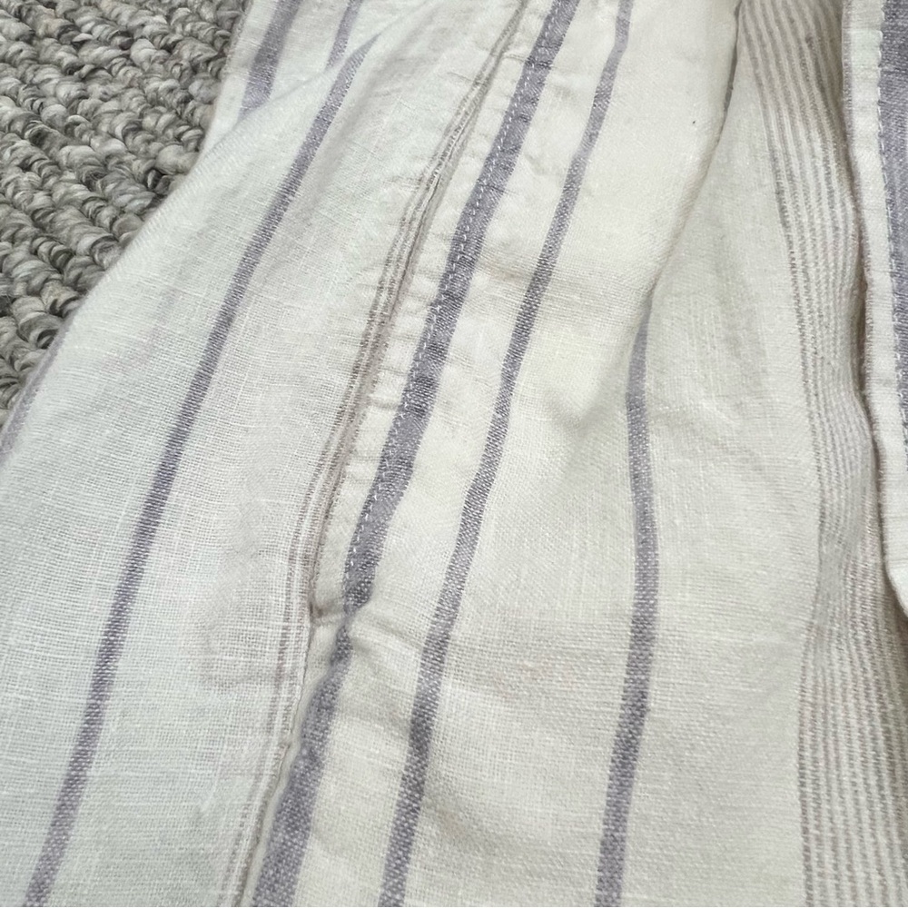 Aritzia Wilfred Gelas 100% linen striped belted paper bag shorts 2 - Picture 6 of 11